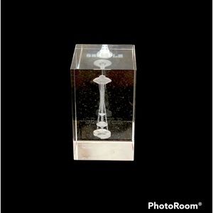 Seattle Space Needle Crystal Collectable